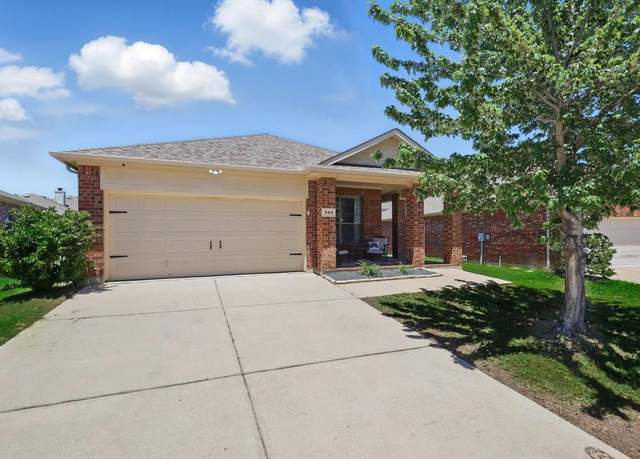 Property at 544 Baverton Ln, Fort Worth, TX 76052, 3 beds, 2 baths