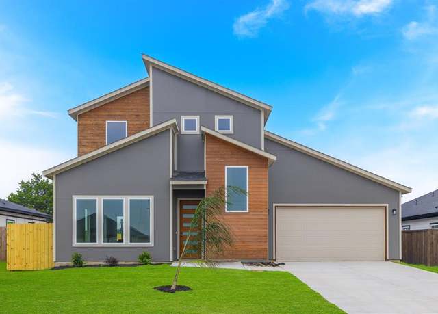Property at 2421 Gooch St, Dallas, TX 75241, 4 beds, 2.5 baths