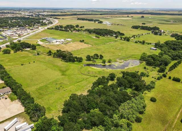 Property at 836 S Debbie Ln, Pilot Point, TX 76258, 3 beds, 2 baths