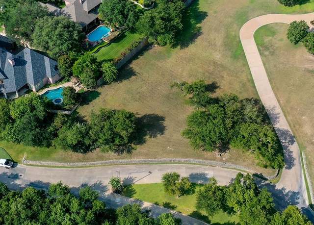 Property at 6408 Hawthorne Park Dr, Fort Worth, TX 76132