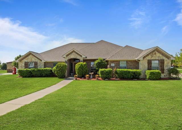 Property at 2016 Big Springs Dr, Joshua, TX 76058, 3 beds, 2 baths