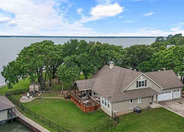 Property at 321 Bay Ct, Gun Barrel City, TX 75156, 4 beds, 2 baths