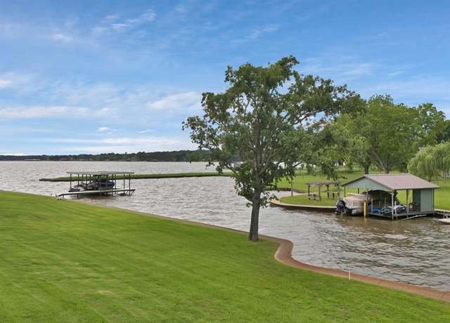 Property at 130 Rhondas Row, Kemp, TX 75143, 4 beds, 3 baths