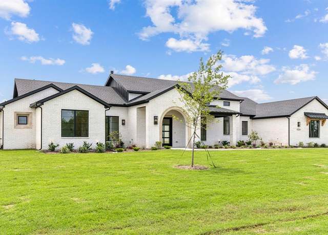Property at 1324 Streetman Rd, Royse City, TX 75189, 4 beds, 3.5 baths
