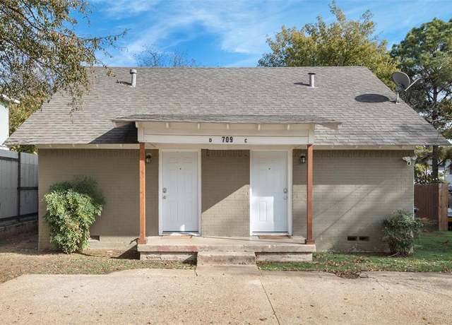 Property at 709 N Pecan St, Arlington, TX 76011, 6 beds, 2 baths