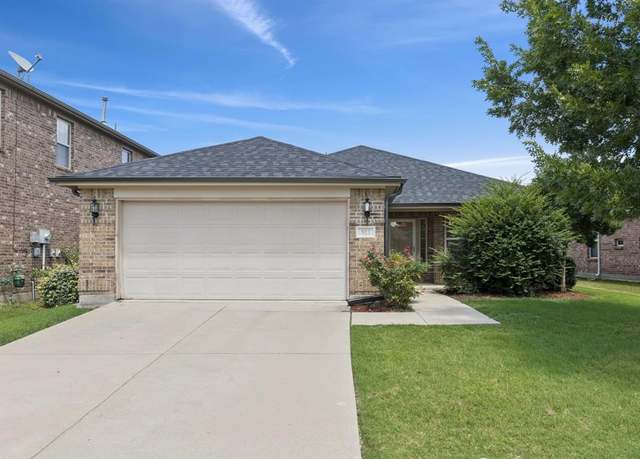 Property at 913 Lovebird Ln, Little Elm, TX 75068, 3 beds, 2 baths
