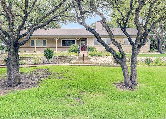 Property at 1831 Waterwood Dr, Arlington, TX 76012, 4 beds, 3 baths