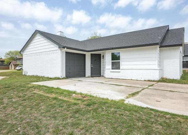 Property at 6737 Dandelion Dr, Fort Worth, TX 76137, 3 beds, 2 baths