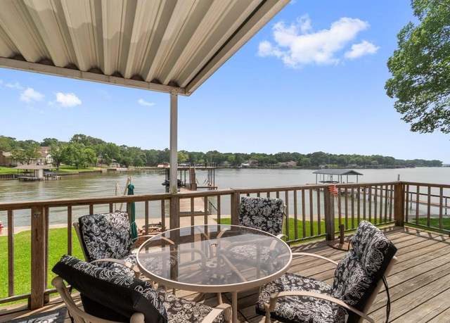 Property at 105 Bluewater Cir, Mabank, TX 75156, 6 beds, 5 baths