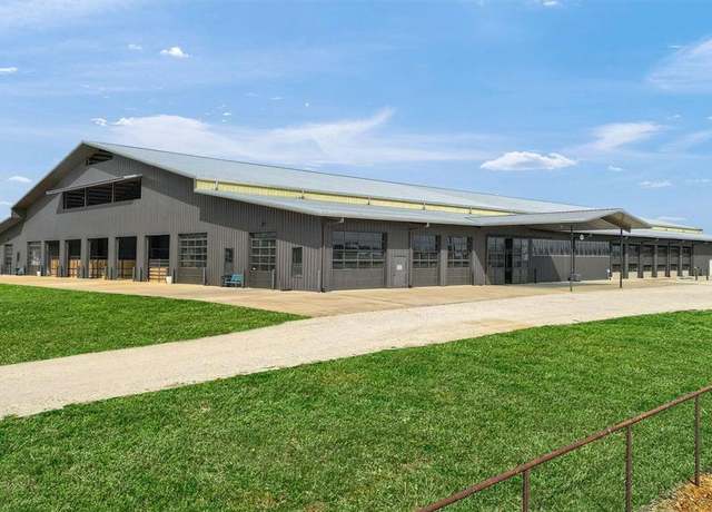 Property at 10631 Osburn Rd, Pilot Point, TX 76258, 5 beds, 4.5 baths
