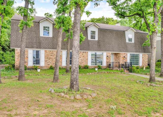 Property at 2402 Winewood Ln, Arlington, TX 76013, 4 beds, 3 baths