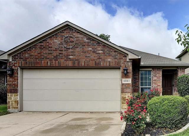 Property at 5061 Britton Ridge Ln, Fort Worth, TX 76179, 3 beds, 2 baths