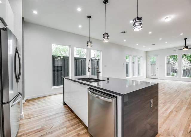 Property at 2624 N Carroll Ave, Dallas, TX 75204, 2 beds, 2.5 baths