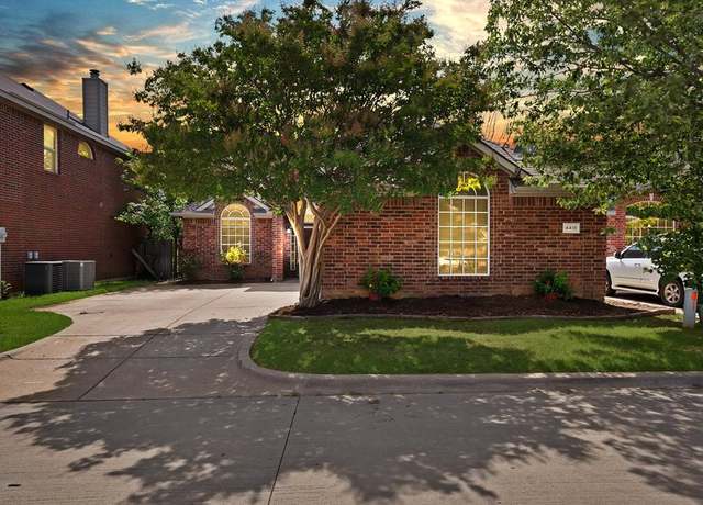 Property at 4418 Spring Garden Dr, Arlington, TX 76016, 3 beds, 2 baths