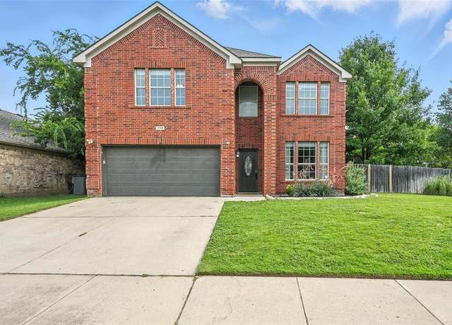Property at 700 Mistymoor Ln, Fort Worth, TX 76052, 4 beds, 2.5 baths