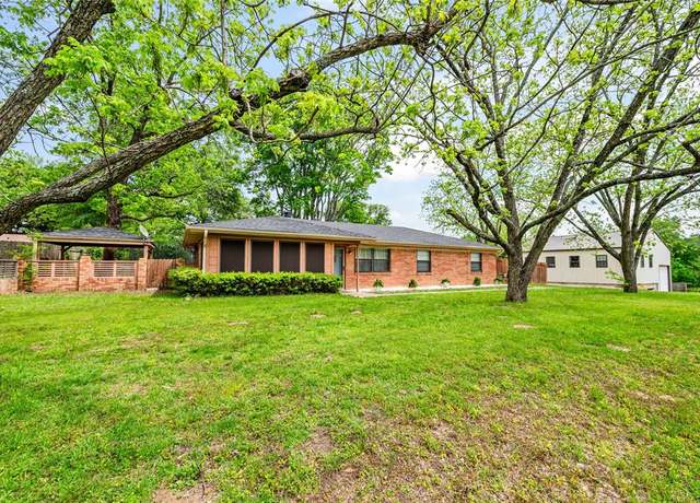 Property at 920 Kings Ln, Mineola, TX 75773, 3 beds, 2 baths