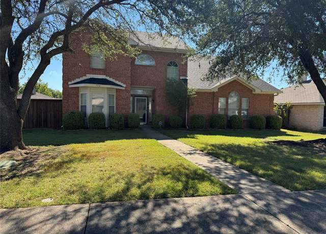 Property at 716 Kristi Ln, Cedar Hill, TX 75104, 3 beds, 2.5 baths