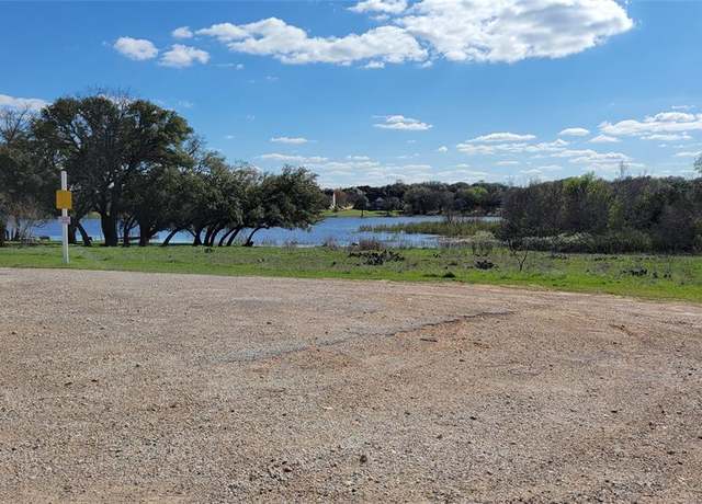 Property at 4038 High Point Dr, Whitney, TX 76692