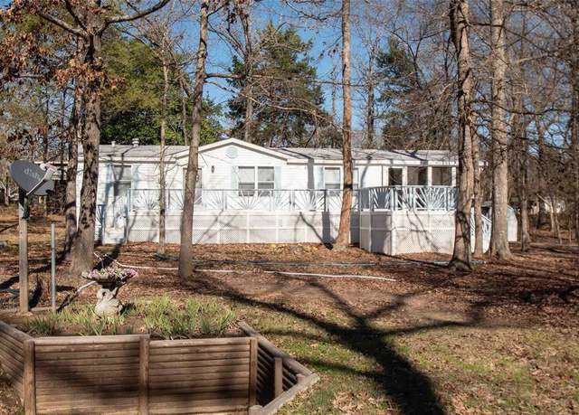 Property at 251 E Sycamore Ln, Murchison, TX 75778, 3 beds, 2 baths