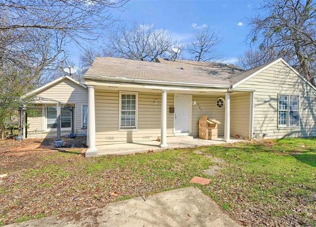 Property at 507 W Main St, Celina, TX 75009, 3 beds, 2 baths