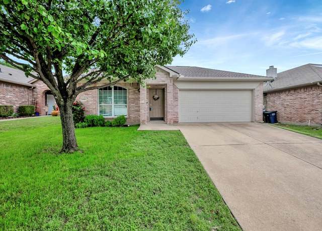 Property at 6400 Bay Lake Dr, Fort Worth, TX 76179, 3 beds, 2 baths