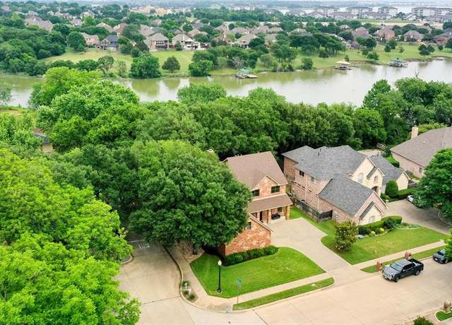 Property at 4402 Running Brook Dr, Rowlett, TX 75088, 4 beds, 3.5 baths