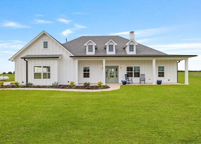 Property at 383 County Road 4833, Leonard, TX 75452, 3 beds, 2.5 baths