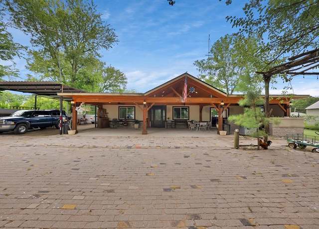 Property at 10655 Sleepy Hollow Rd, Terrell, TX 75161, 3 beds, 2 baths