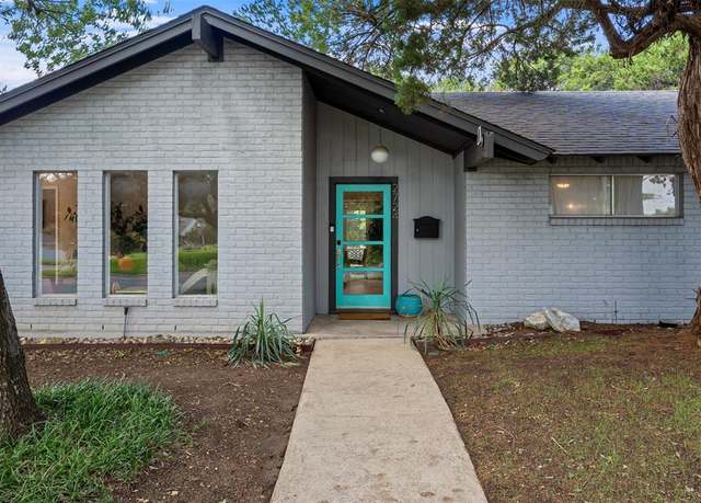 Property at 2724 Wooded Acres Dr, Waco, TX 76710, 4 beds, 2 baths