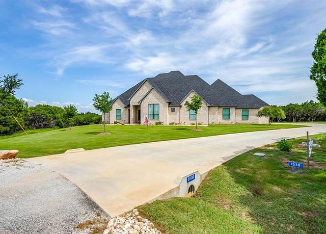 Property at 1030 Barksdale Ct, Whitney, TX 76692, 4 beds, 3.5 baths