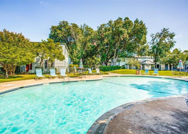 Property at 5045 N Hall St #5045, Dallas, TX 75235, 2 beds, 1.5 baths