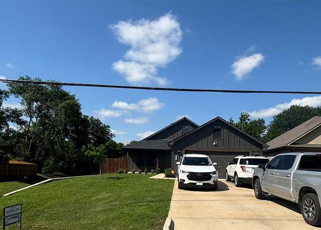 Property at 2631 Fish Tank Rd, Corsicana, TX 75110, 4 beds, 2 baths