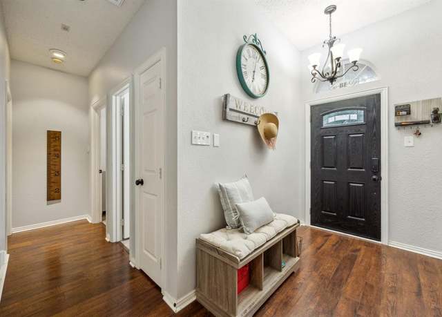 Property at 1629 Big Bend Dr, Lewisville, TX 75077, 3 beds, 2 baths