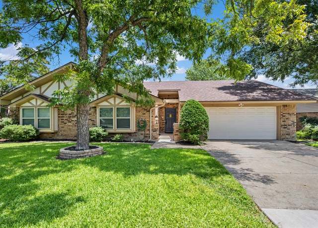 Property at 2321 Charred Wood Dr, Arlington, TX 76016, 3 beds, 2 baths