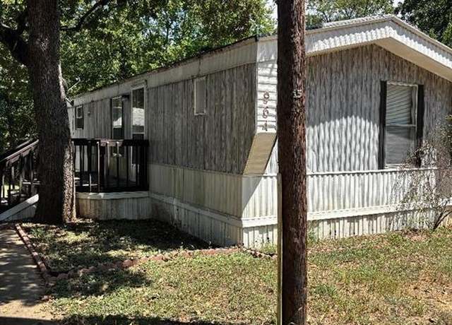 Property at 964 Royal Cir #946, Arlington, TX 76017, 2 beds, 2 baths