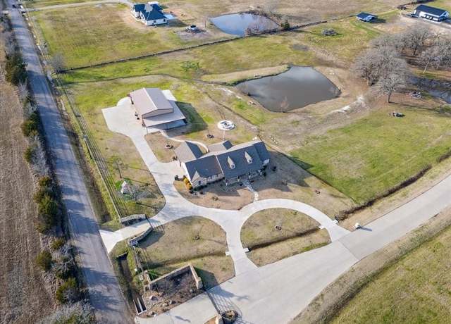 Property at 6740 Dominion Dr, Royse City, TX 75189, 5 beds, 3 baths