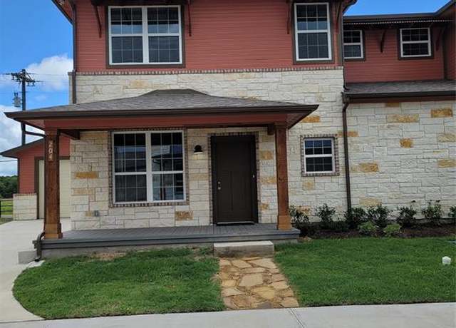 Property at 205 Perch Dr, West Tawakoni, TX 75474, 3 beds, 2.5 baths