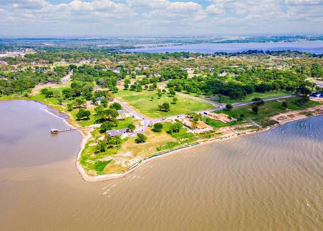 Property at 1548 Shore Line Dr, Mabank, TX 75143