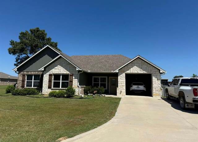 Property at 207 Mill St, Emory, TX 75440, 3 beds, 2 baths