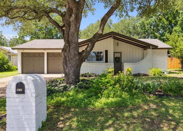Property at 4632 Ivanhoe Dr, Fort Worth, TX 76132, 3 beds, 2 baths