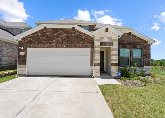 Property at 2275 Cliff Springs Dr, Forney, TX 75126, 4 beds, 2.5 baths