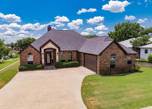 Property at 5133 Wedgefield Rd, Granbury, TX 76049, 4 beds, 2 baths