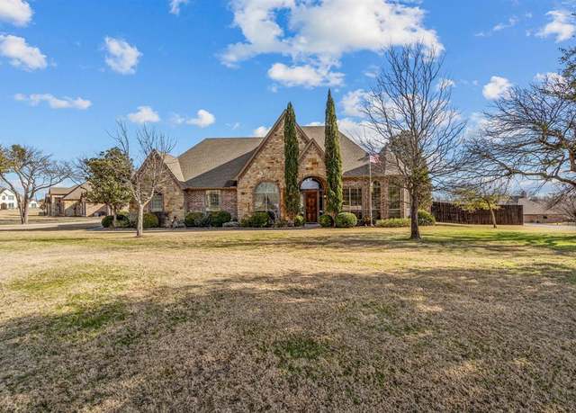 Property at 116 Tanglewood Dr, Aledo, TX 76008, 4 beds, 4 baths