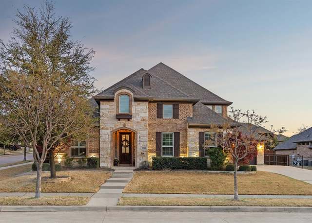 Property at 4924 Broiles Ct, Fort Worth, TX 76244, 4 beds, 3.5 baths