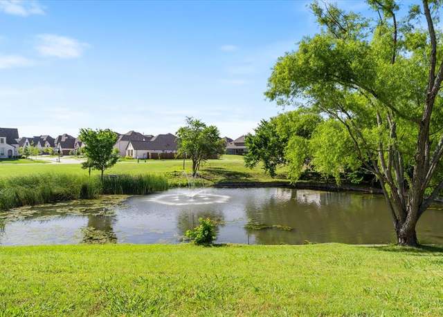 Property at 211 Crestbrook Dr, Rockwall, TX 75087, 4 beds, 3.5 baths