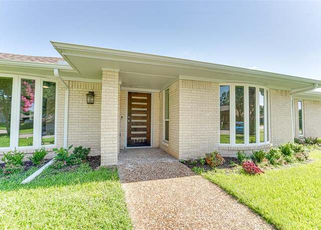 Property at 1705 Cross Bend Rd, Plano, TX 75023, 4 beds, 3 baths