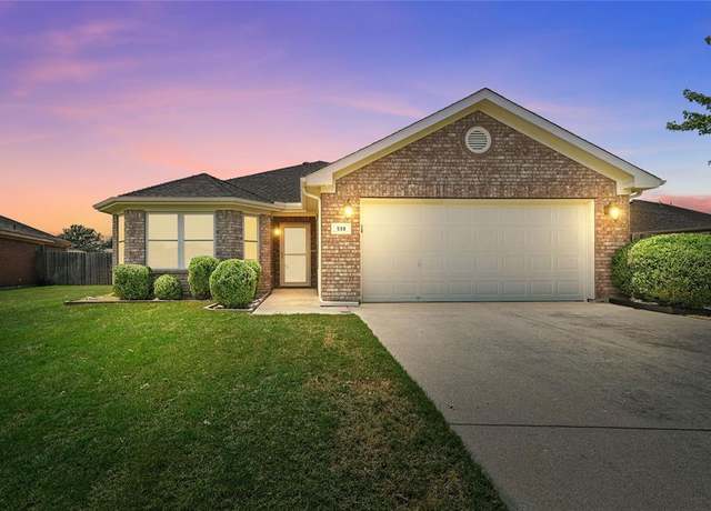 Property at 508 Asher Ct, Fort Worth, TX 76131, 3 beds, 2 baths