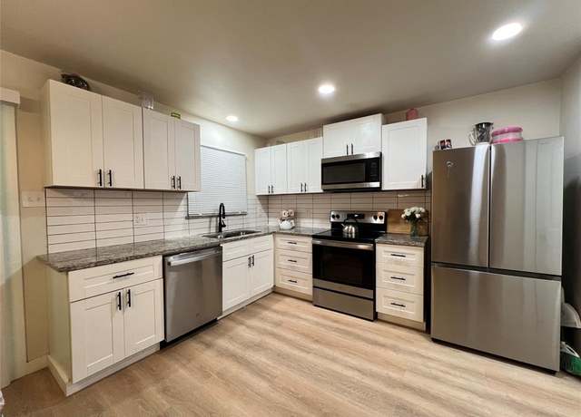 Property at 722 Havenwood Dr, Dallas, TX 75232, 4 beds, 2 baths