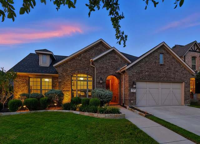 Property at 1216 5th St, Argyle, TX 76226, 4 beds, 2.5 baths