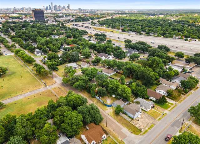 Property at 230 W Jerden Ln, Dallas, TX 75208, 6 beds, 3 baths
